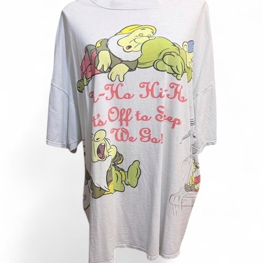 0161 Vintage Disney 7 Dwarfs Shirt